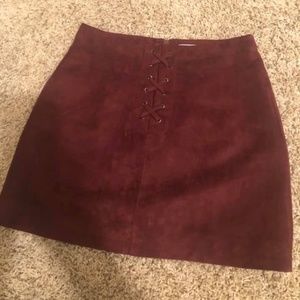BCBG Suede look mini skirt - crimson - size 4